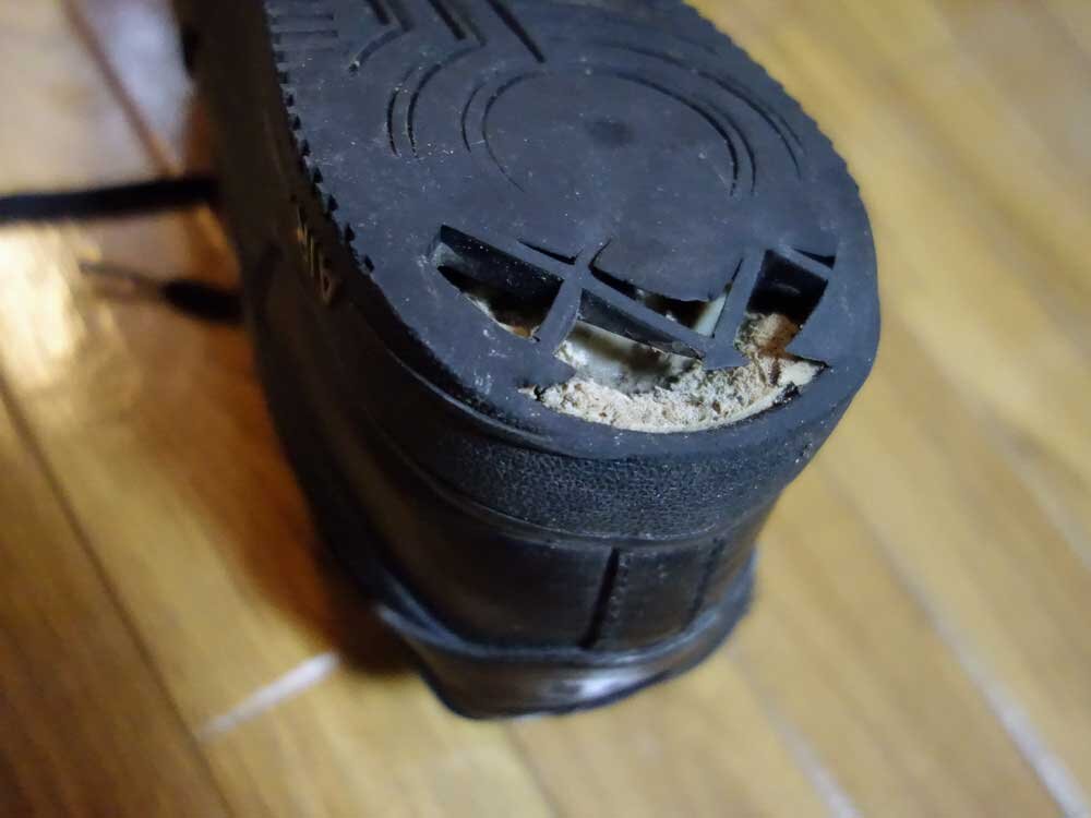 シューズドクターNで補修する靴